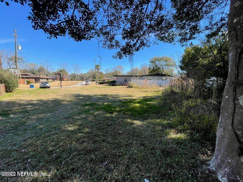 6818 Cartier Cir - Photo 1