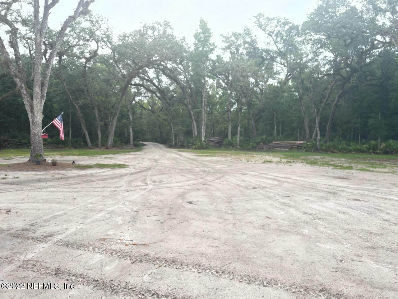 7255 Woodward Rd - Photo 1
