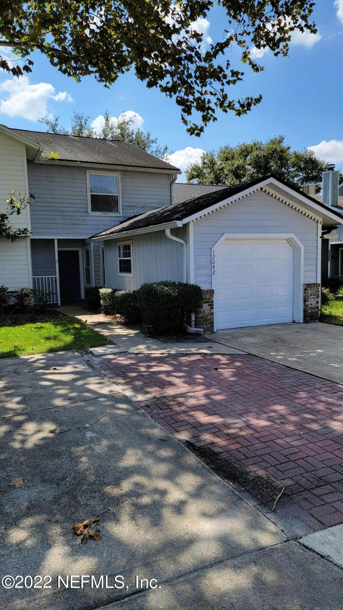 12042 Cobblewood Ln - Photo 1