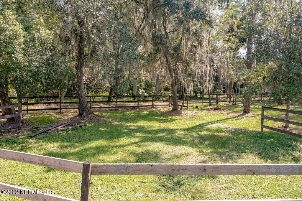 11728 Mina Rd - Photo 1