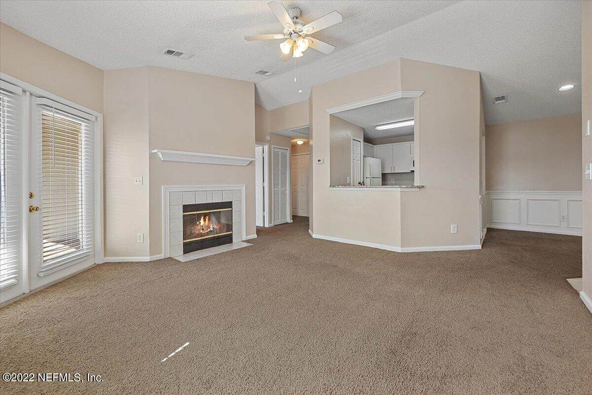 300 Sandiron Cir - Photo 1