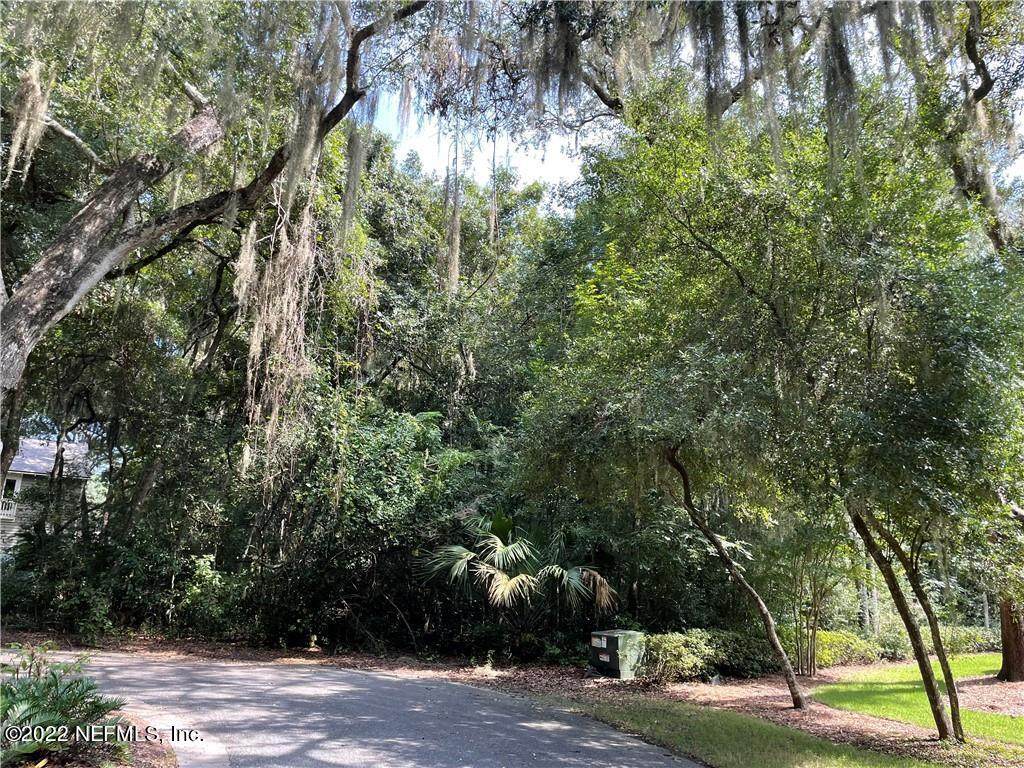 16 Moss Oaks Dr - Photo 1