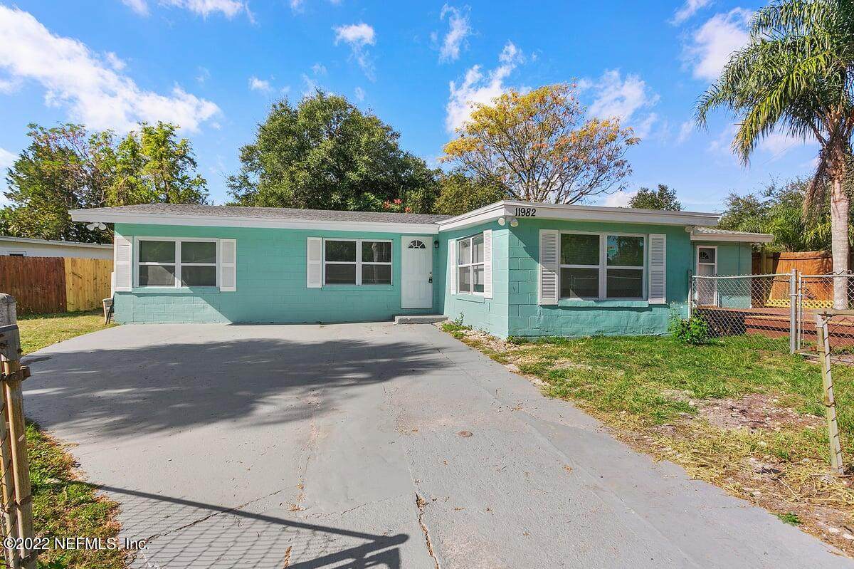 11982 Greenwood Ct - Photo 1