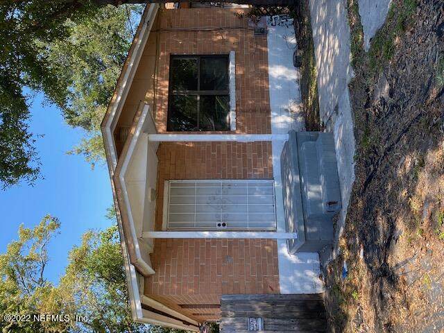 1479 Logan St - Photo 1
