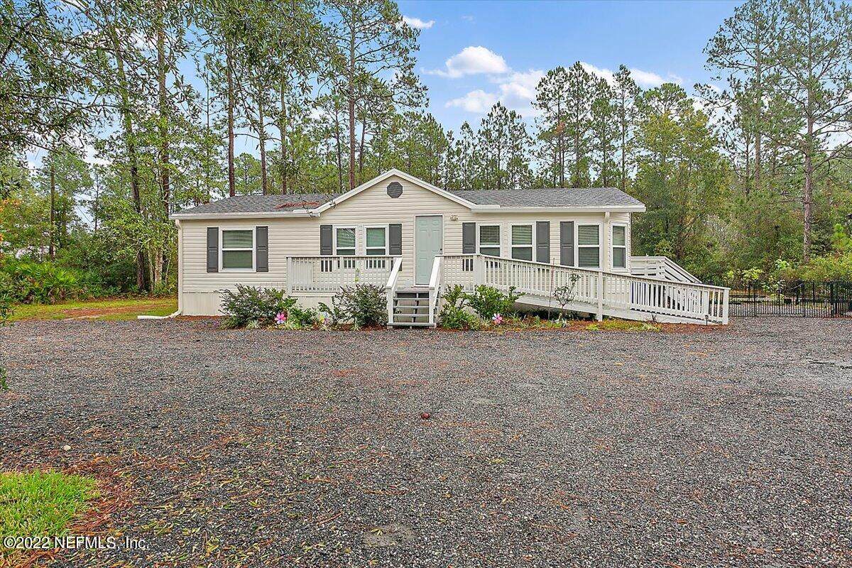 2461 Larkspur Ave - Photo 1