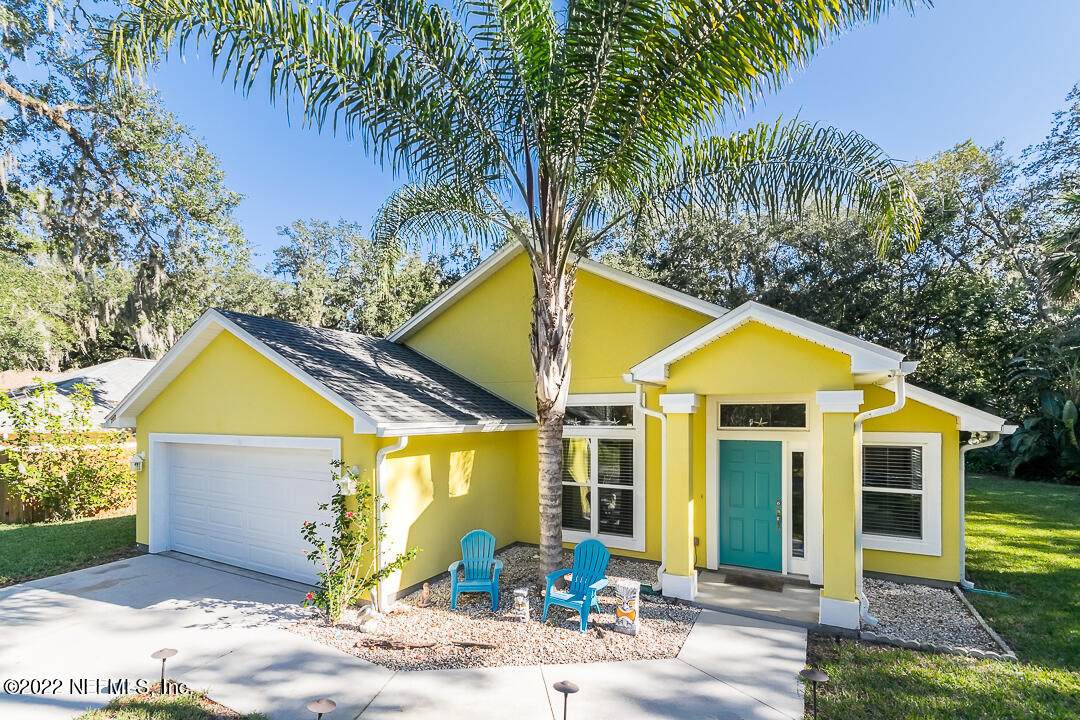 701 Jasmine St - Photo 1