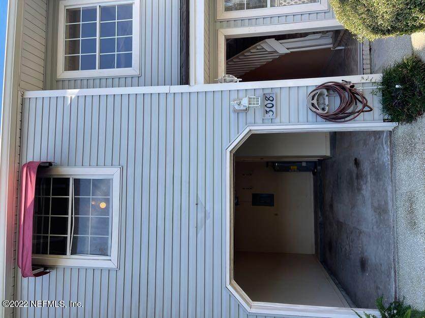 308 Sunrise Cir - Photo 1