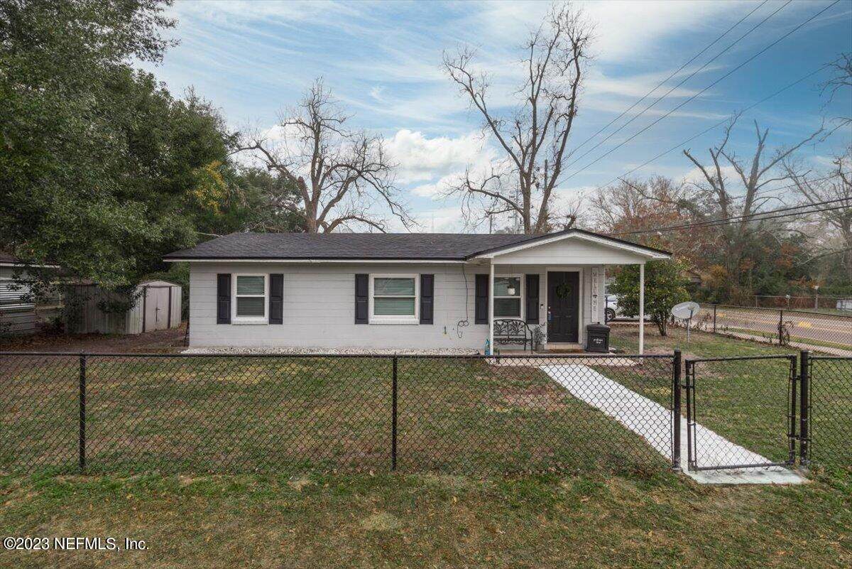 8103 Paschal St - Photo 1