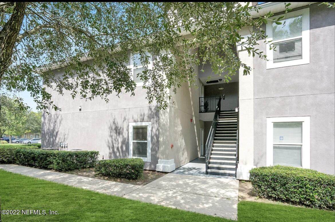 6105 Maggies Cir - Photo 1