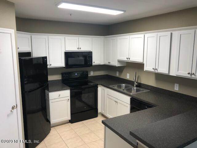 1701 The Greens Way - Photo 1