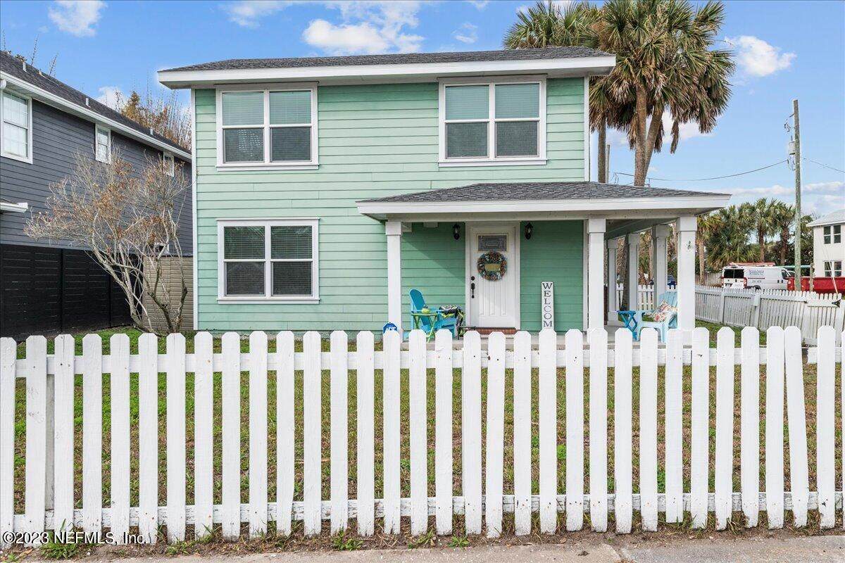 401 Margaret St - Photo 1