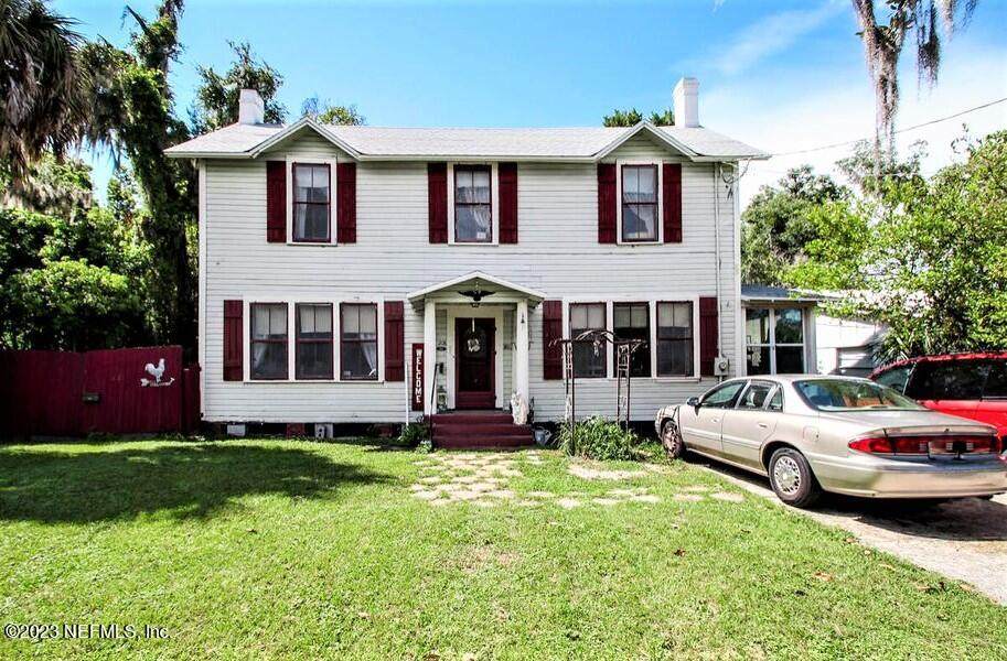 208 Park St - Photo 1