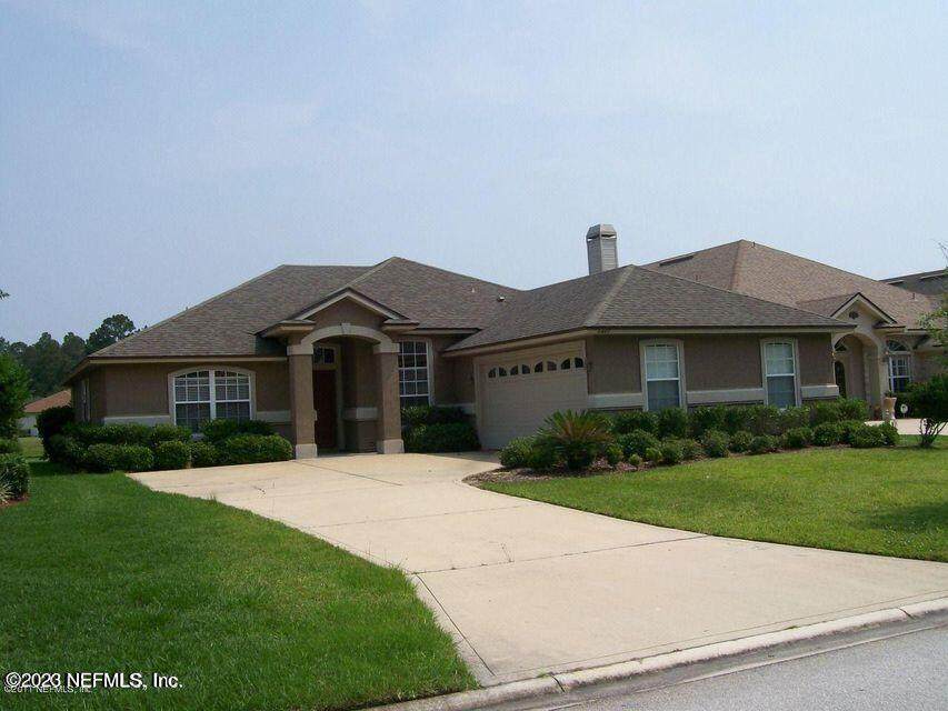 1447 Barrington Cir - Photo 1