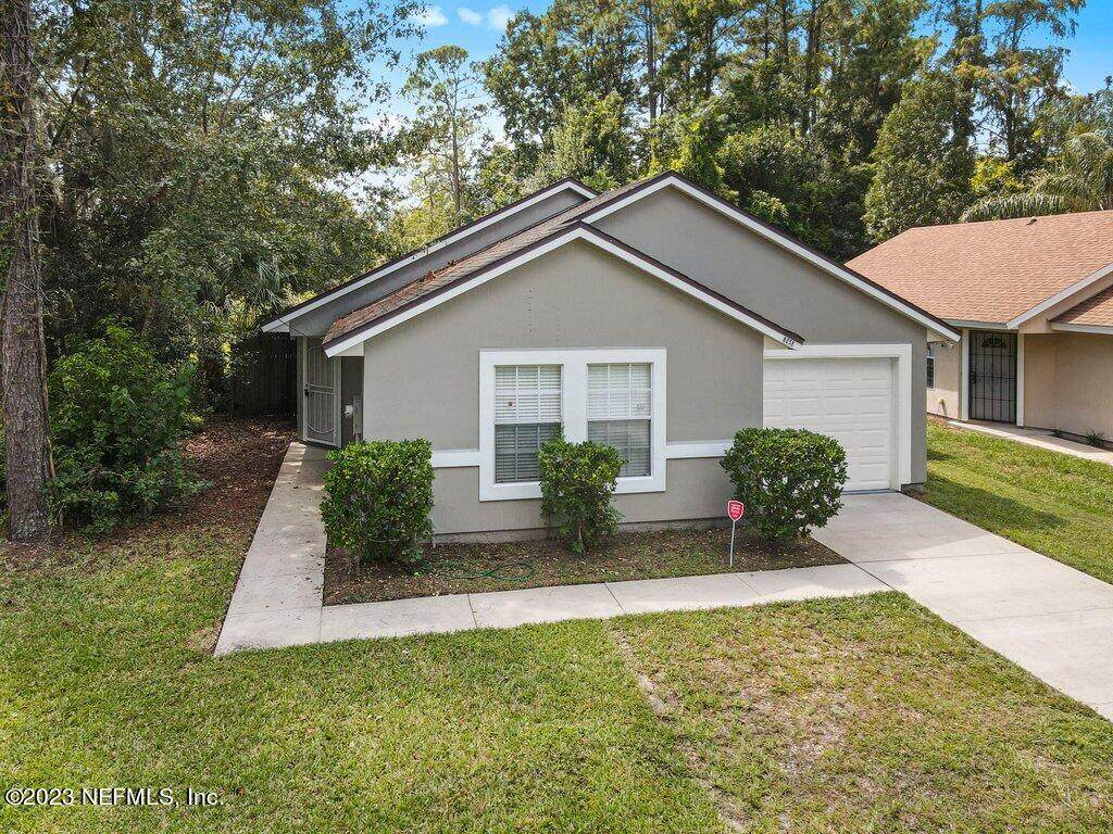 8056 Pipit Avenue - Photo 1