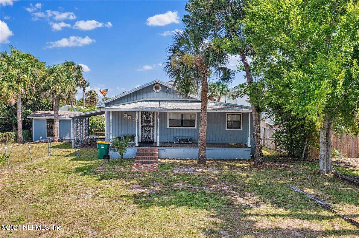 435 9TH Avenue - Photo 1
