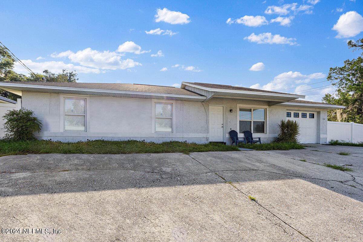 104 Moseley Avenue - Photo 1