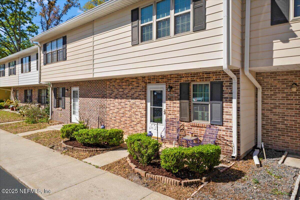 904 Kettering Way - Photo 1