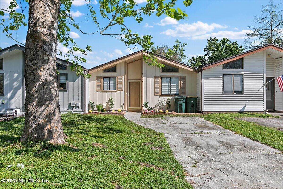 10713 Kusaie Drive - Photo 1