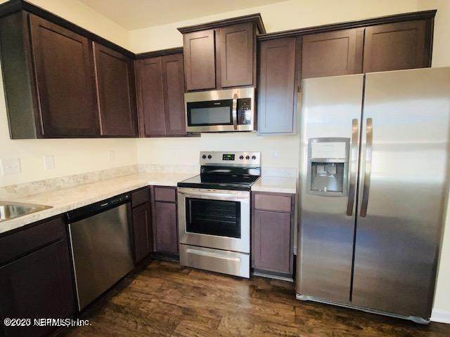 440 Aralia Lane - Photo 1