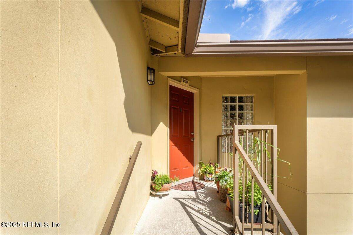 10150 Belle Rive Boulevard - Photo 1