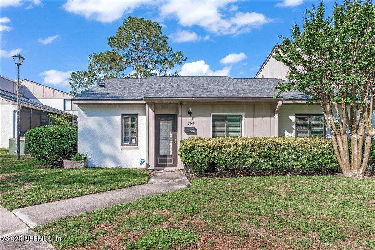 7142 Cypress Cove Road - Photo 1