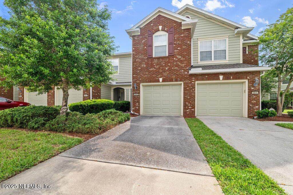 6946 Roundleaf Drive - Photo 1