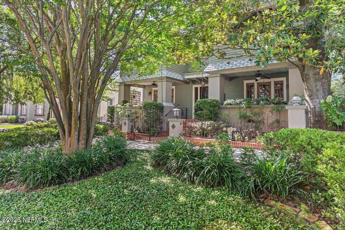 2030 Herschel Street - Photo 1