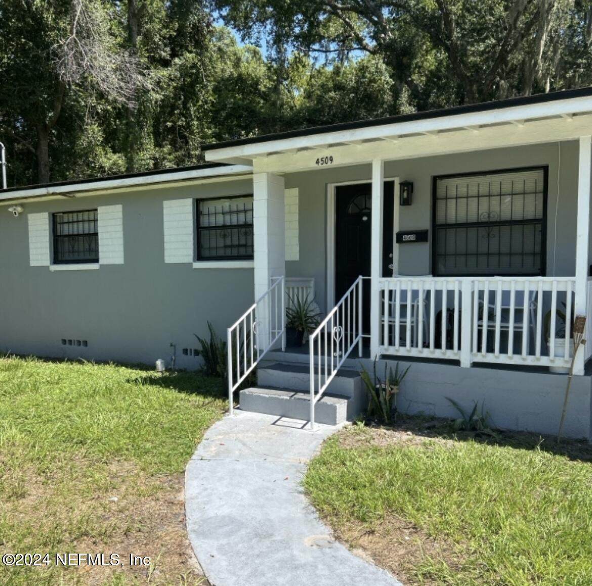 4509 Detaille Drive - Photo 1