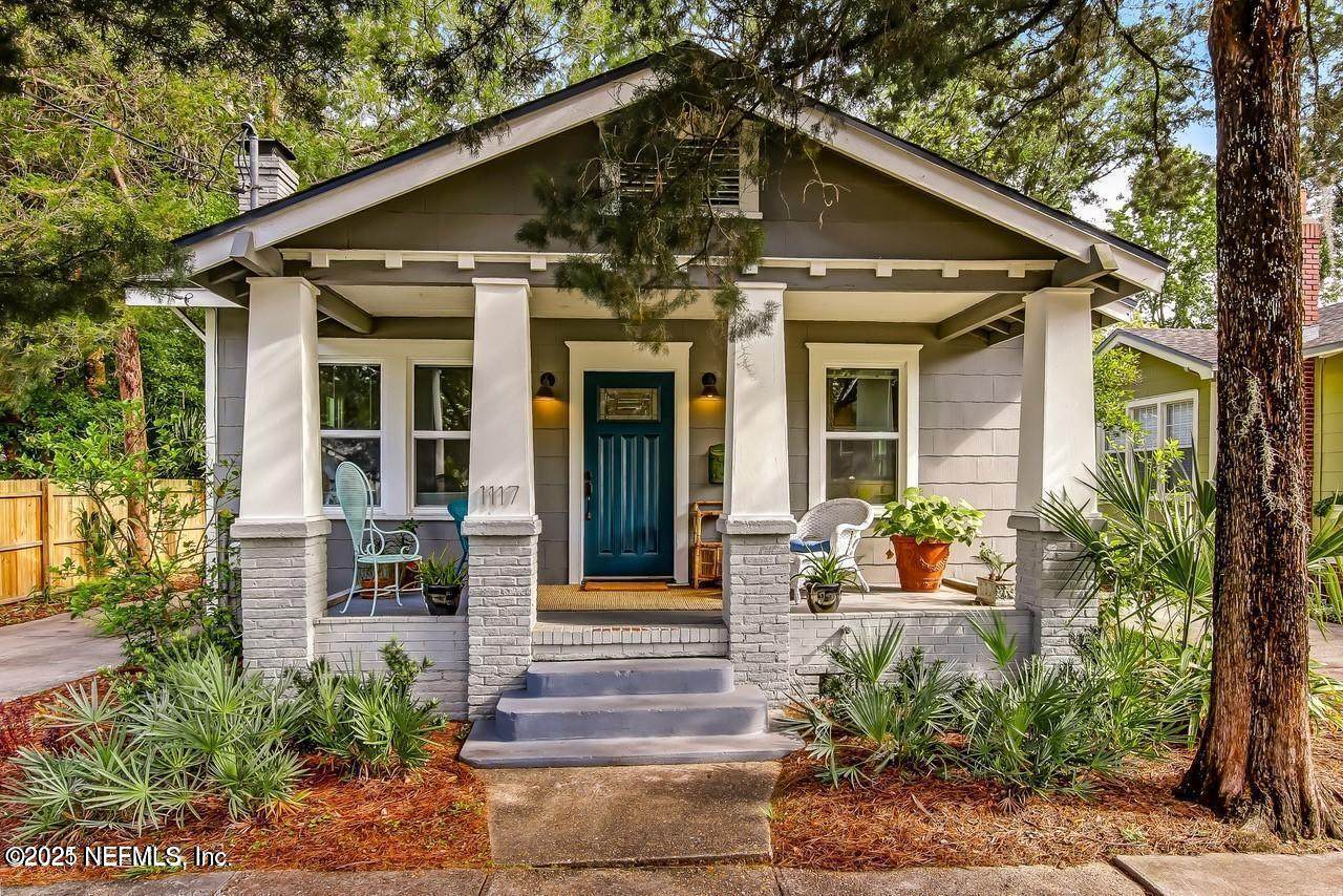 1117 Cedar Street - Photo 1