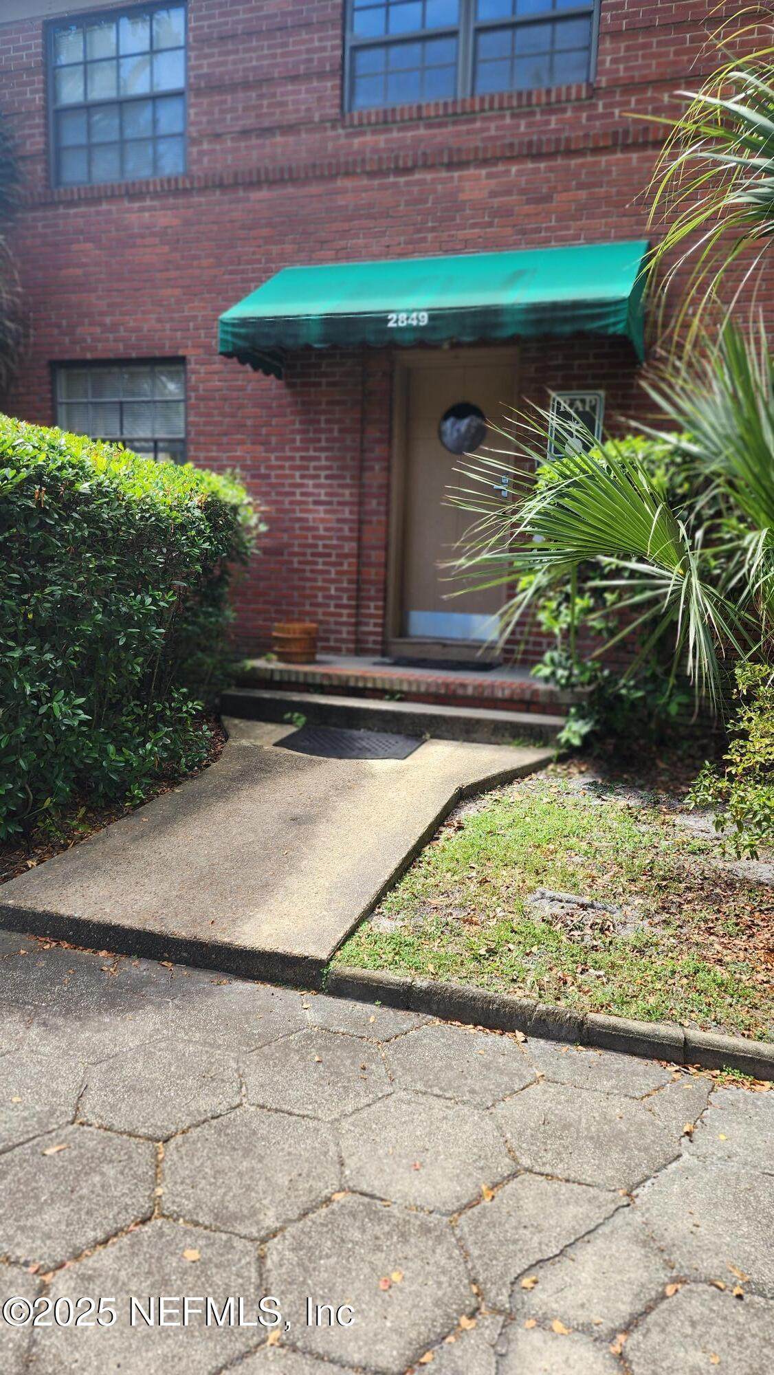 2849 Herschel Street - Photo 1