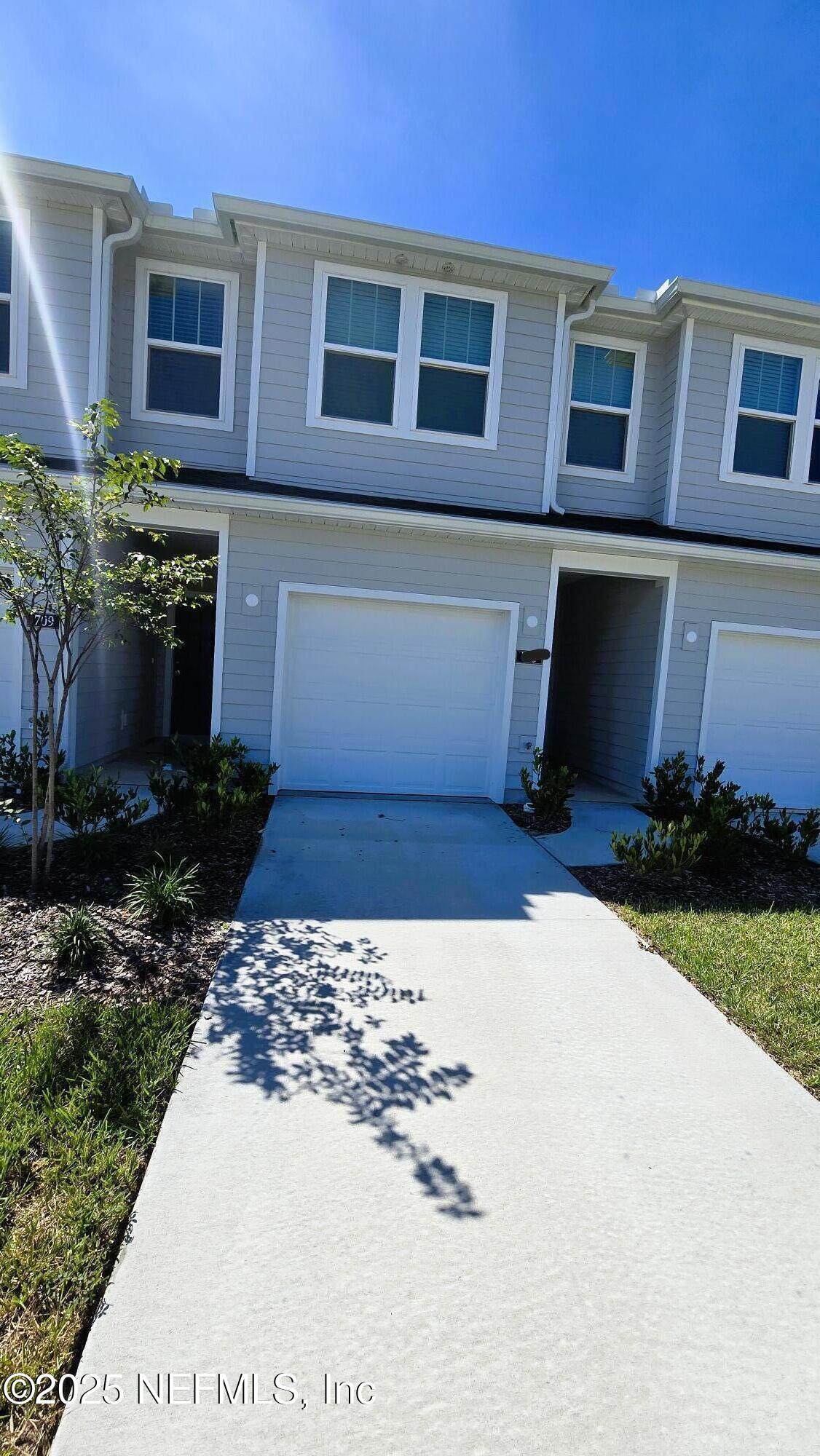 653 Holly Lakes Drive - Photo 1