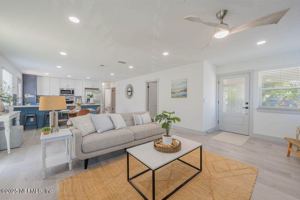 407 Lower 8Th Avenue - Photo 1