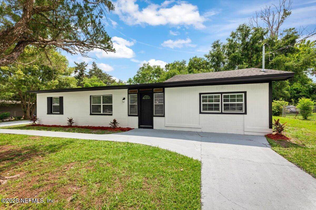 8940 Monroe Avenue - Photo 1