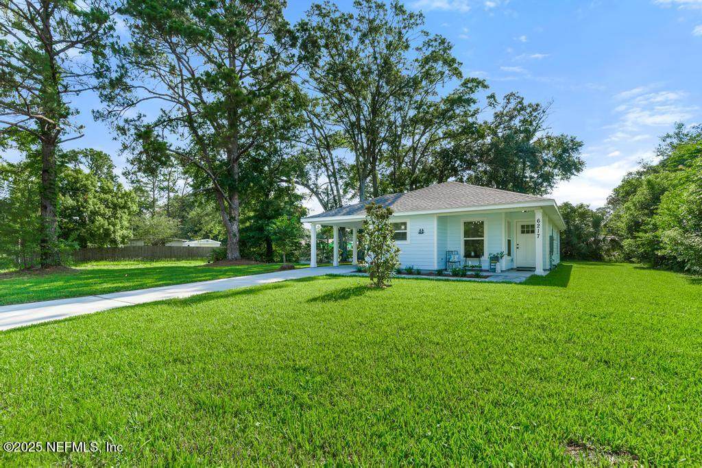 6217 Lobelia Street - Photo 1