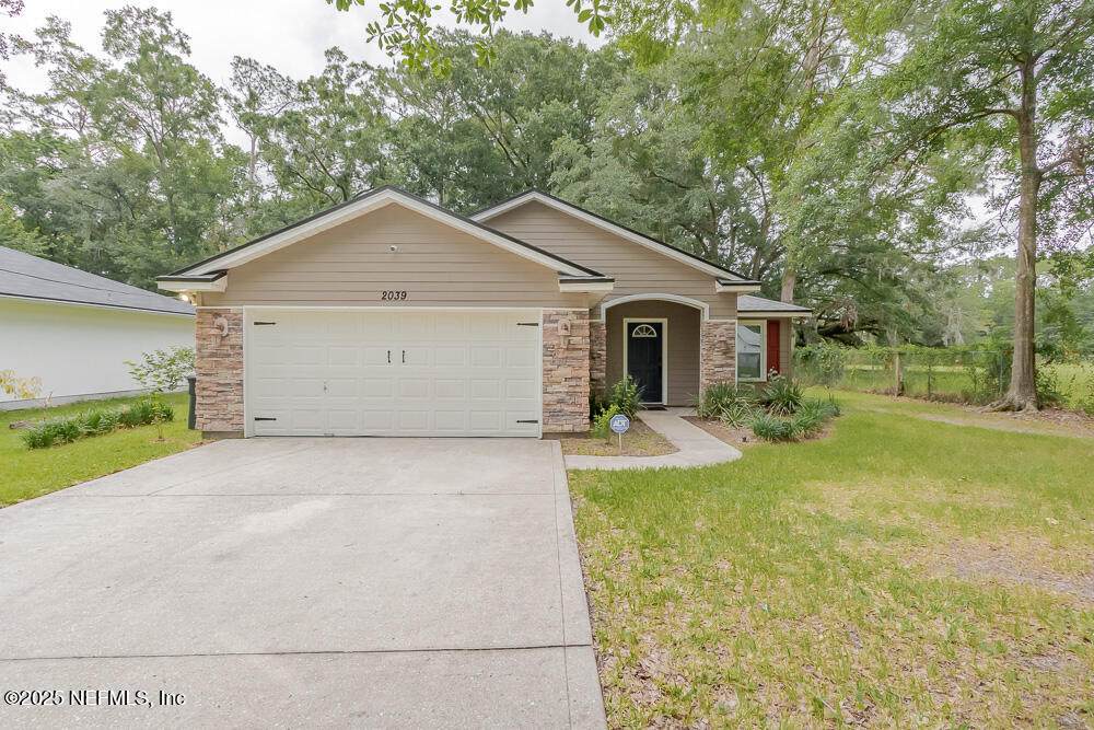2039 Navaho Avenue - Photo 1