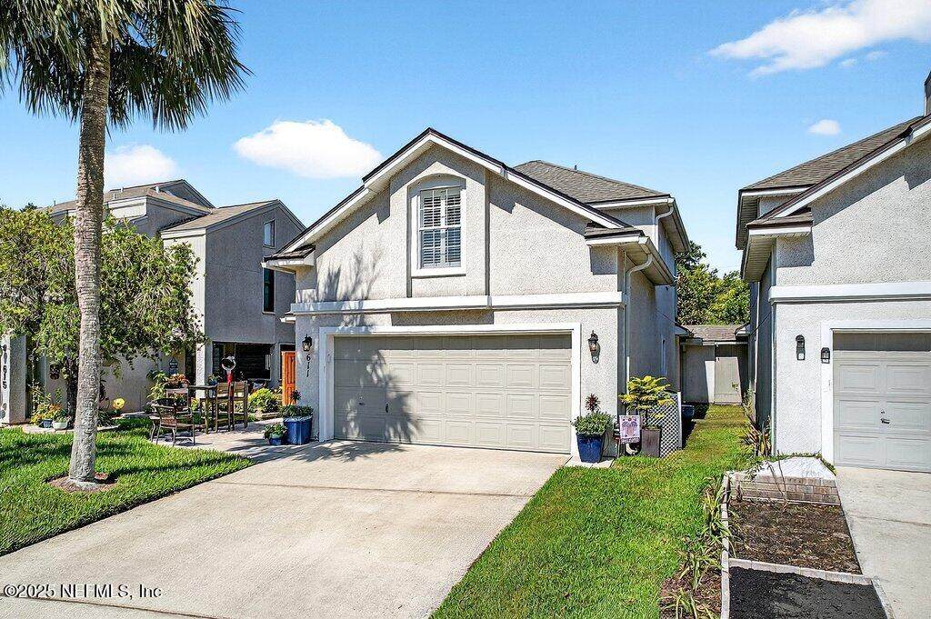 611 Selva Lakes Circle - Photo 1