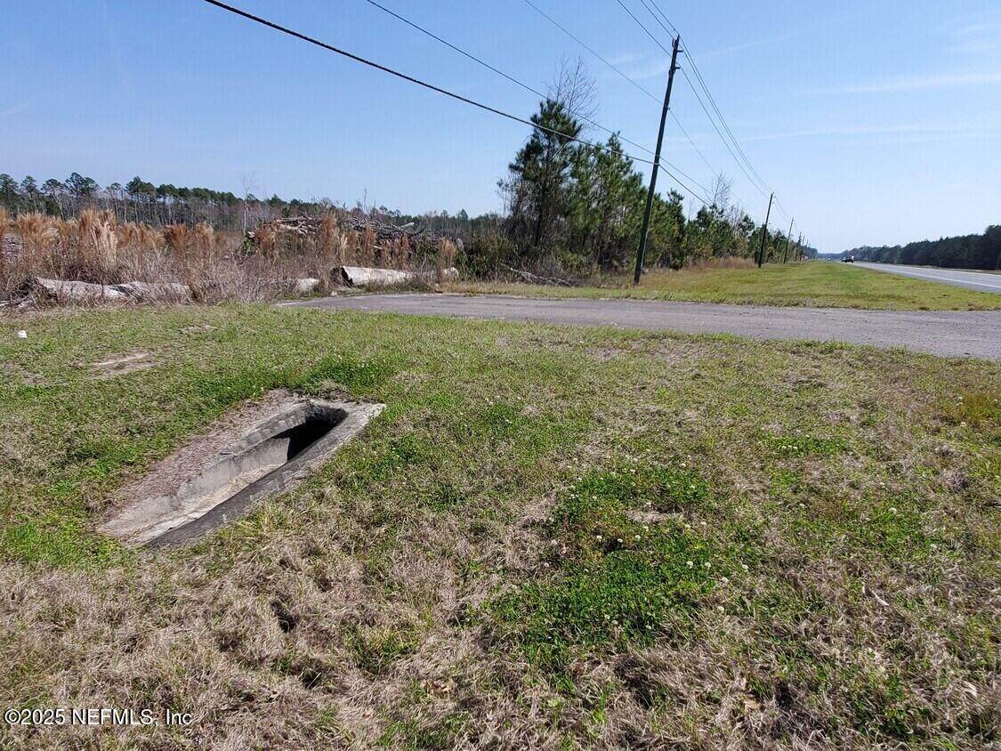 461851 State Road 200 - Photo 1