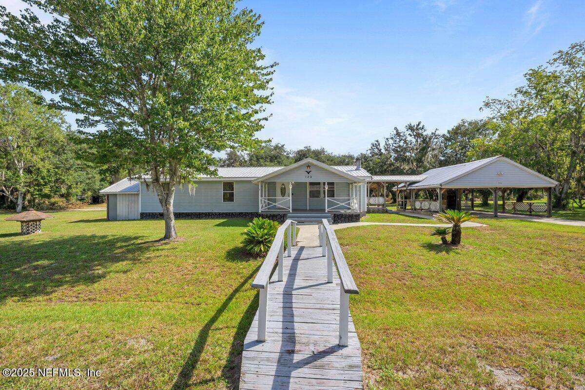 124 Grandview Drive - Photo 1