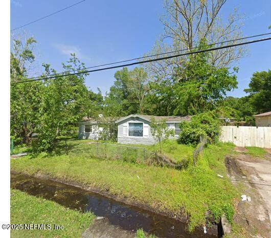 5549 Plymouth Street - Photo 1