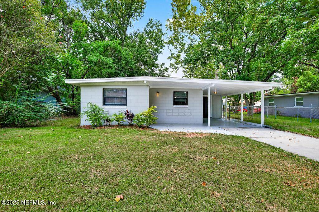 2846 8TH Street - Photo 1