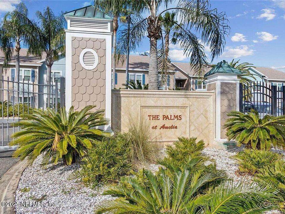 1601 Nectarine Street - Photo 1