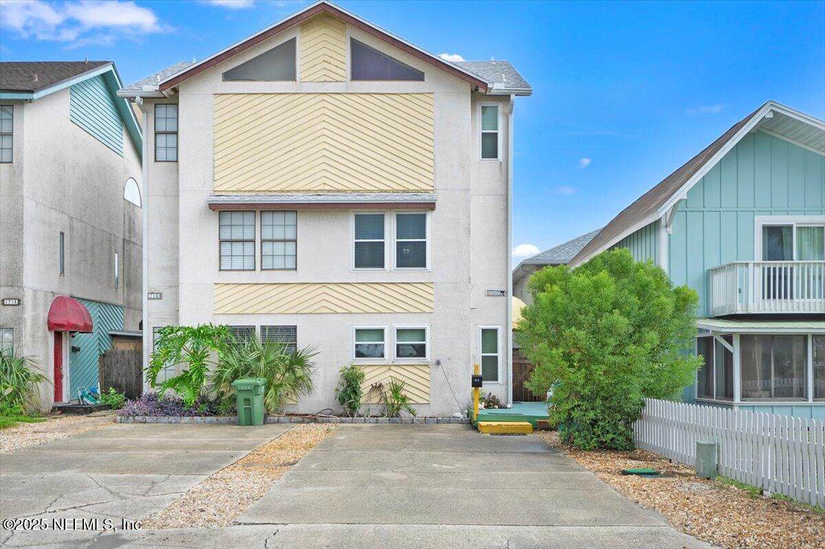 1717 2ND Street - Photo 1