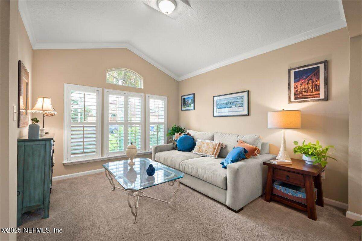 https://bt-photos.global.ssl.fastly.net/nefar/orig_boomver_1_2107022-2.jpg