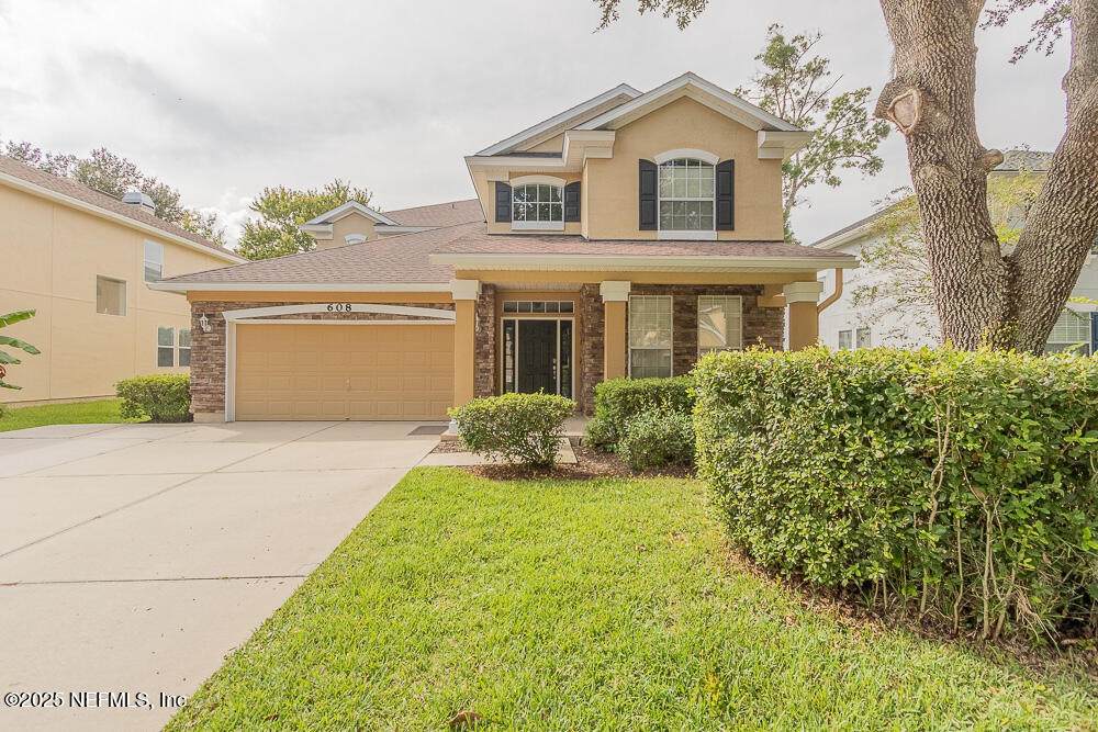 608 Spruce Creek Road - Photo 1