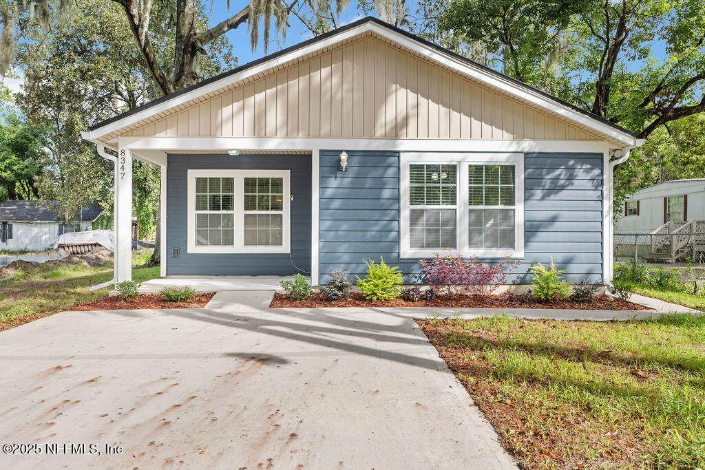 8347 Susie Street - Photo 1