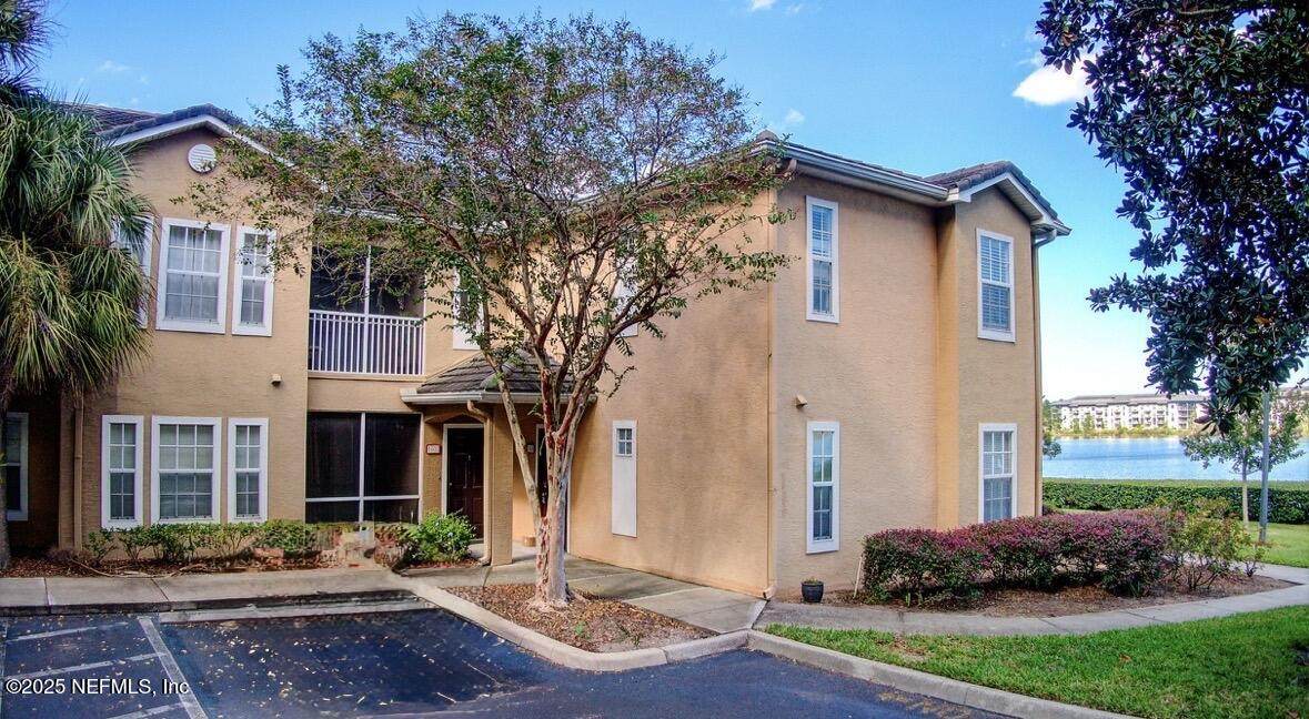 10075 Gate Parkway - Photo 1