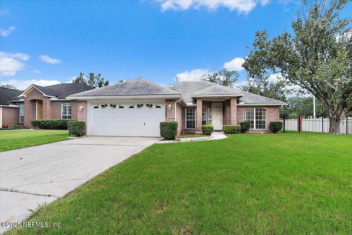 9502 Broken Oak Boulevard - Photo 1