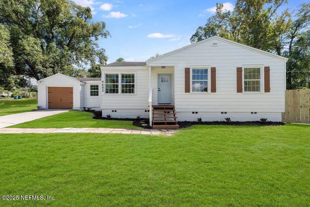 9602 Macarthur Court - Photo 1