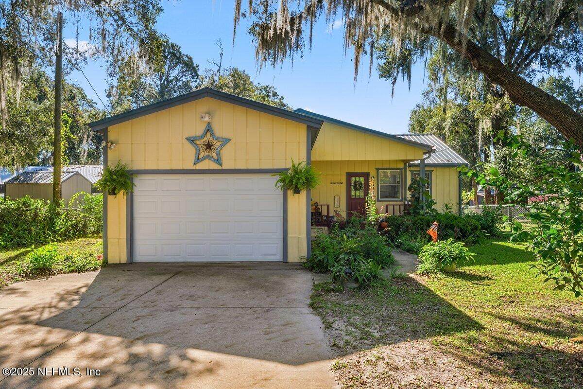 832 Lake Shore Terrace - Photo 1