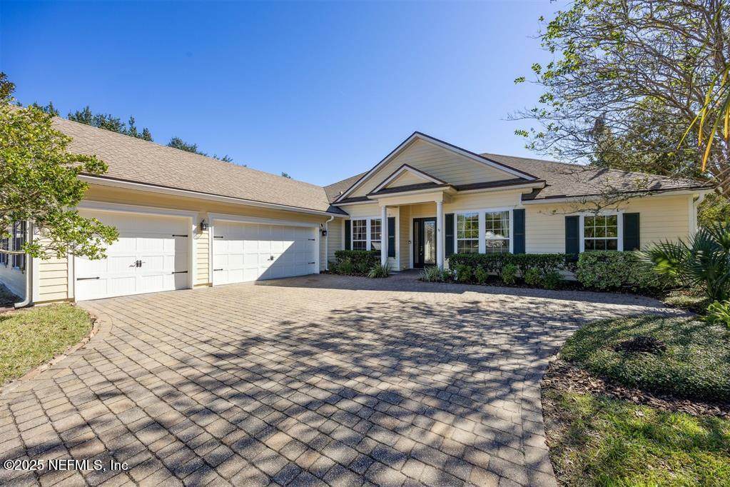 85098 Majestic Walk Circle - Photo 1